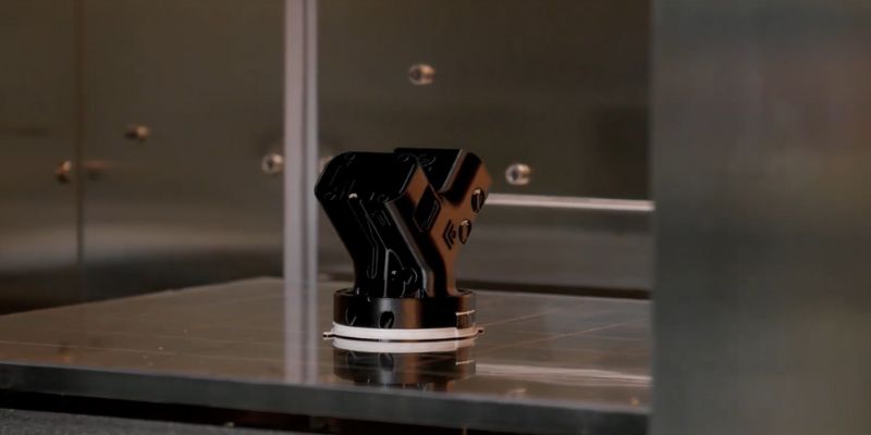 Stratasys 3D列印ESD材料:您的防靜電製造解決方案 | 通業技研 Stratasys 3D列印ESD材料:您的防靜電製造解決方案 | 通業技研