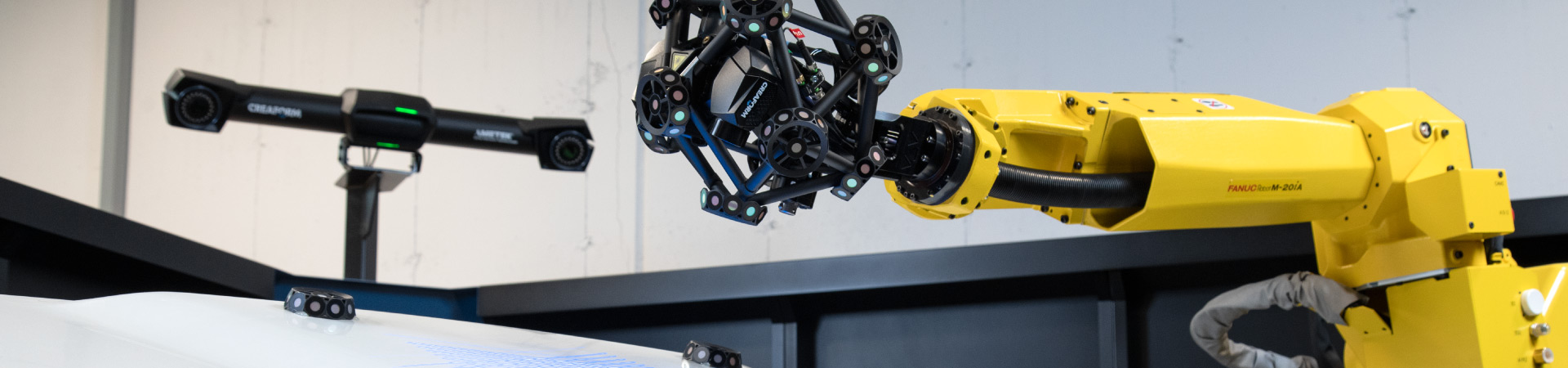 突破傳統量測限制且不受材質限制-HandyPROBE 無線移動三次元量測儀