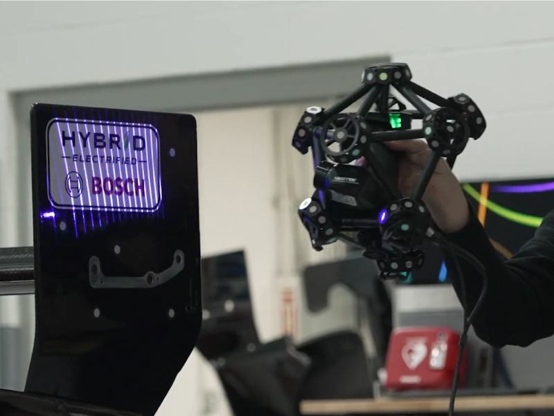 3D掃描助力賽車製造商取得致勝關鍵 點擊了解更多MetraSCAN 3D掃描器產品介紹
